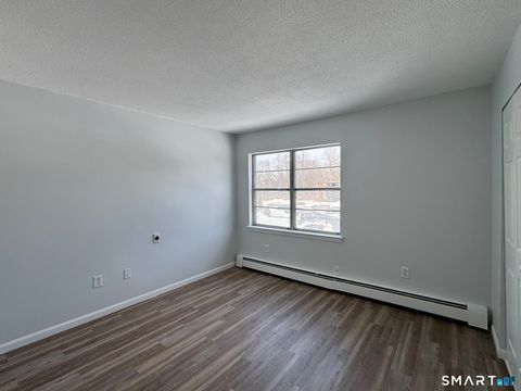 Tiny photo for 75 Balance Rock Road #APT 20, Seymour, CT 06483 (MLS # 24156679)