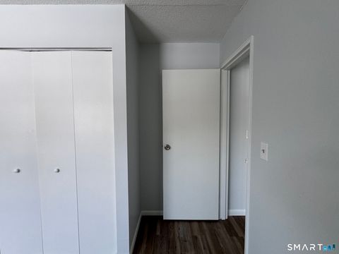 Tiny photo for 75 Balance Rock Road #APT 20, Seymour, CT 06483 (MLS # 24156679)