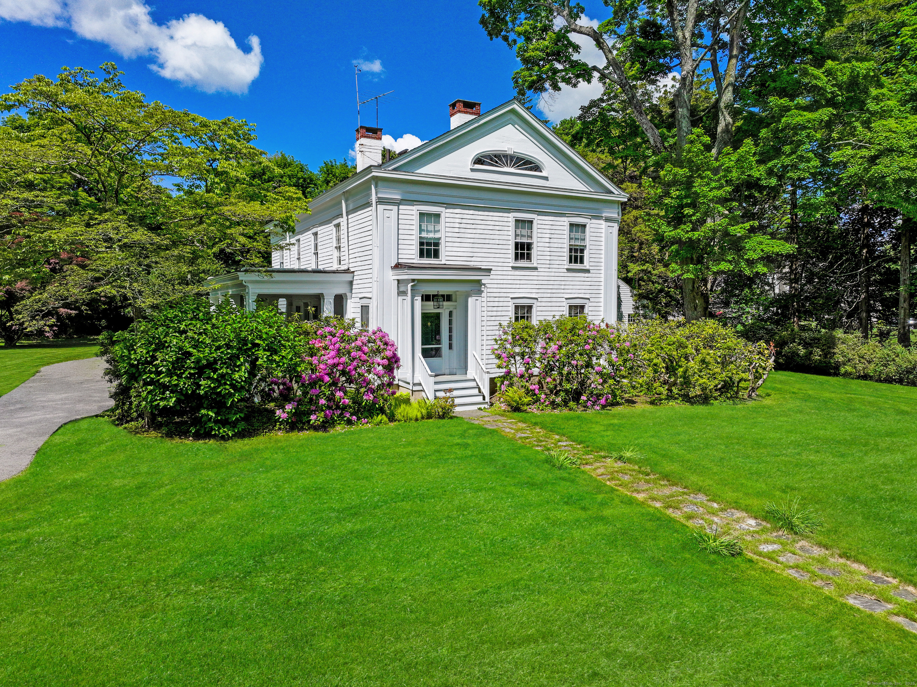 Property for Sale at Carter Street, New Canaan, Connecticut - Bedrooms: 4 
Bathrooms: 4 
Rooms: 10  - $1,495,000