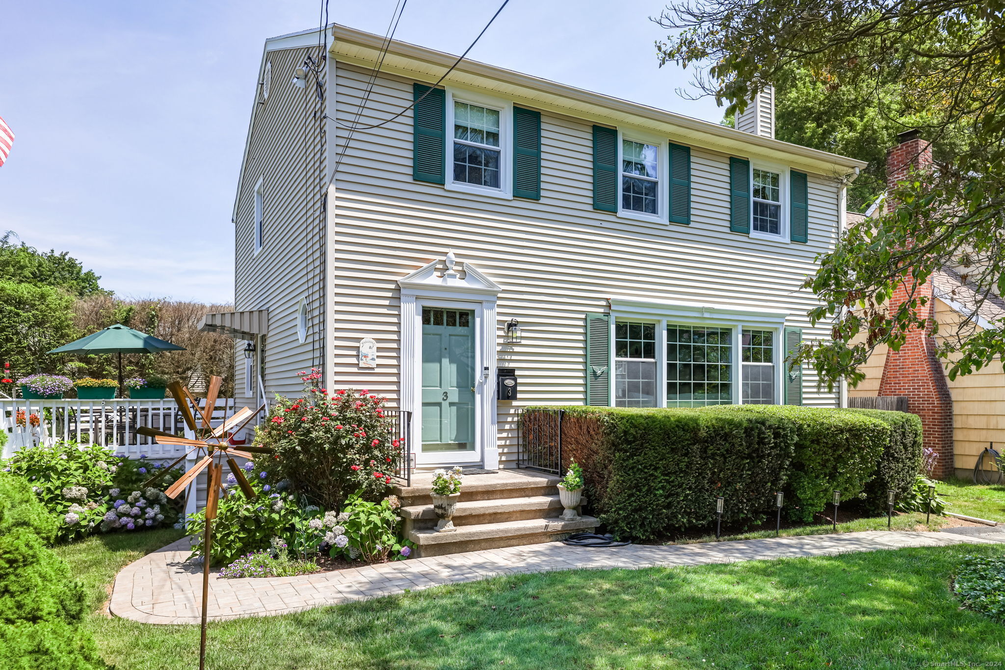 3 Harvard Street, Norwalk, Connecticut - 3 Bedrooms  
2 Bathrooms  
6 Rooms - 