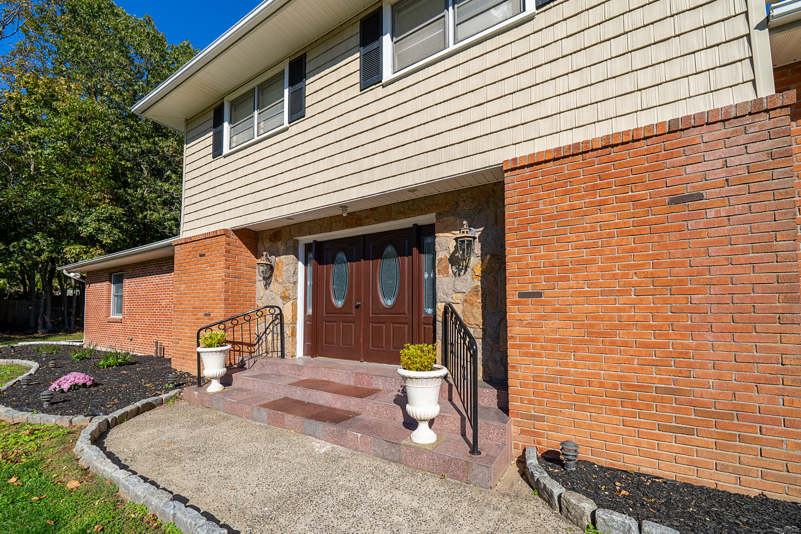 167 Foxon Hill Road
