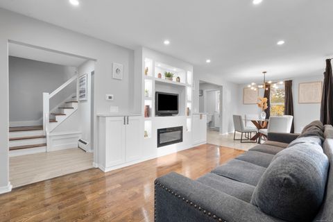 63 Irving Street Manchester CT 06042