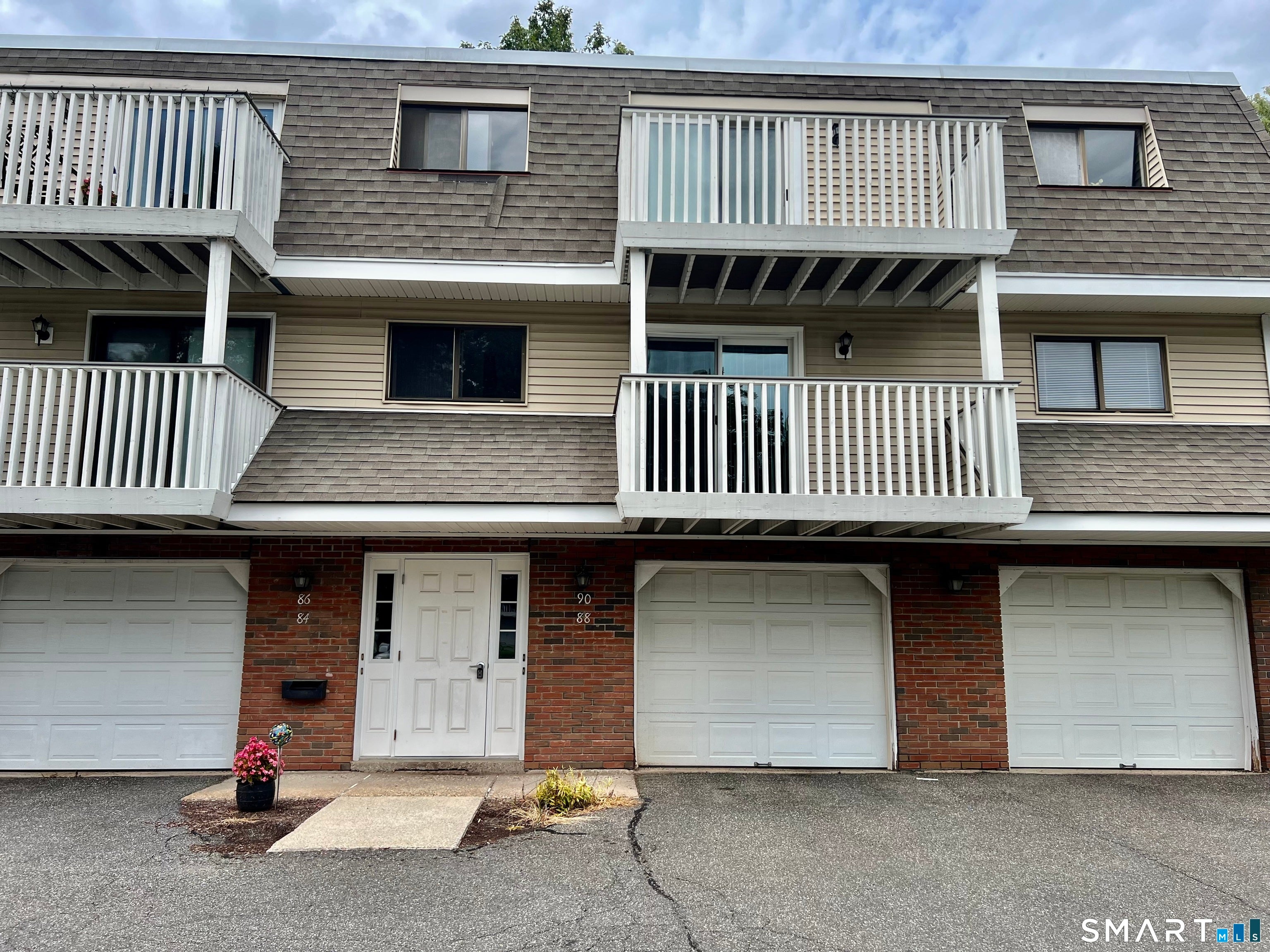 88 Churchill Drive
