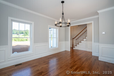 953 High Road