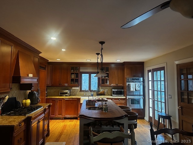 9 Hollow Spring Road