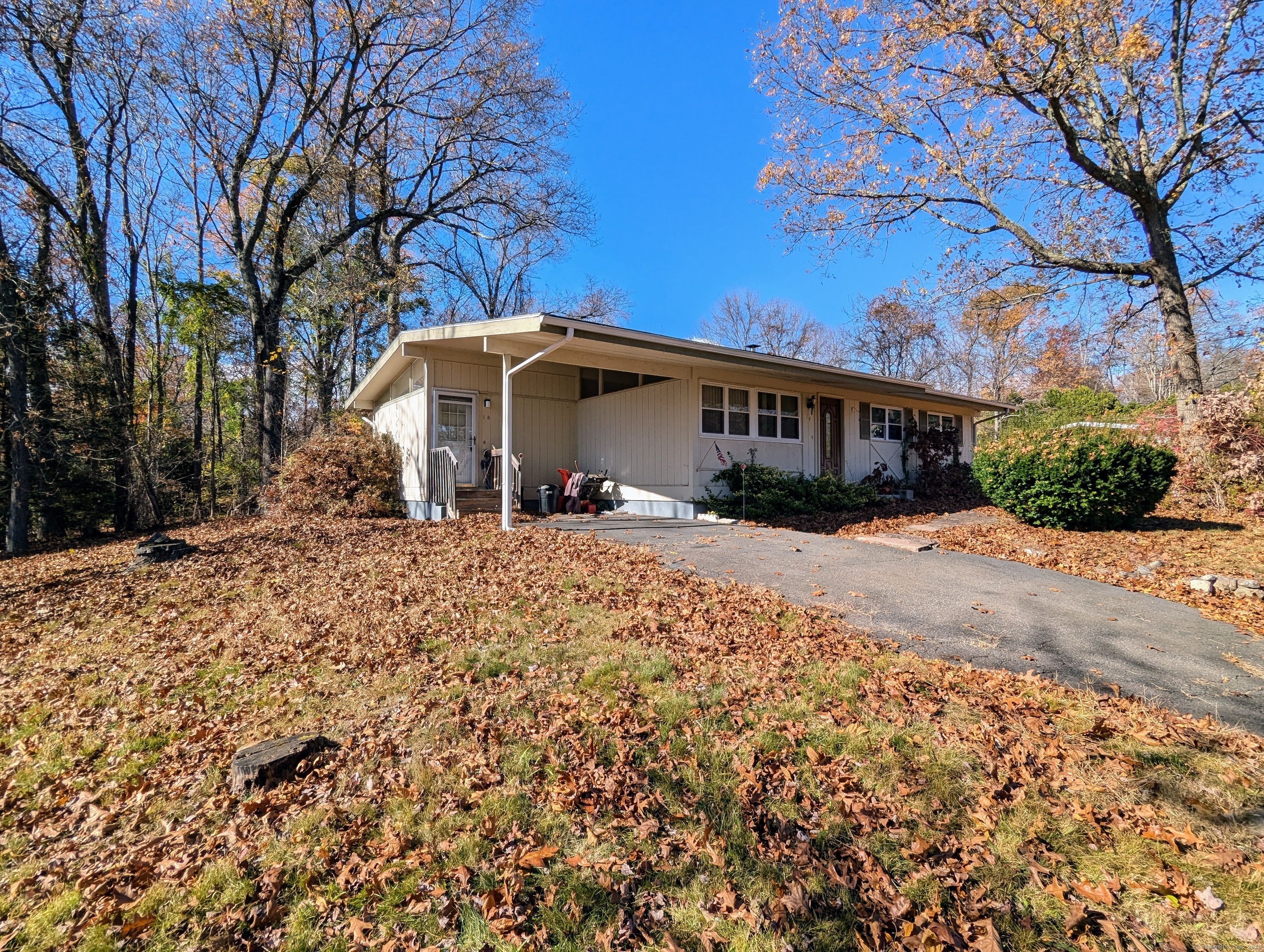 14 Hayes Road, East Hampton, Connecticut image 2