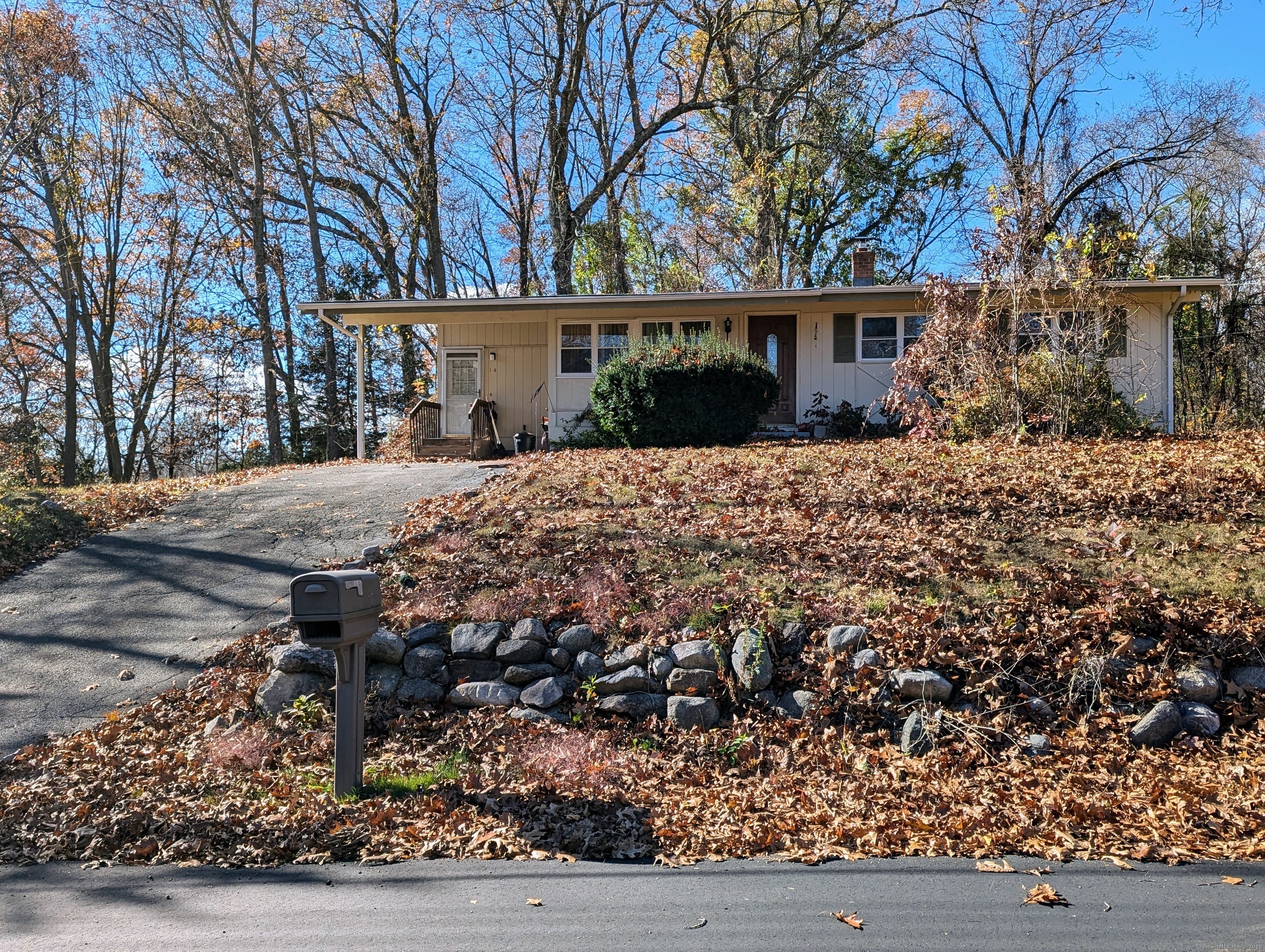 14 Hayes Road, East Hampton, Connecticut image 3