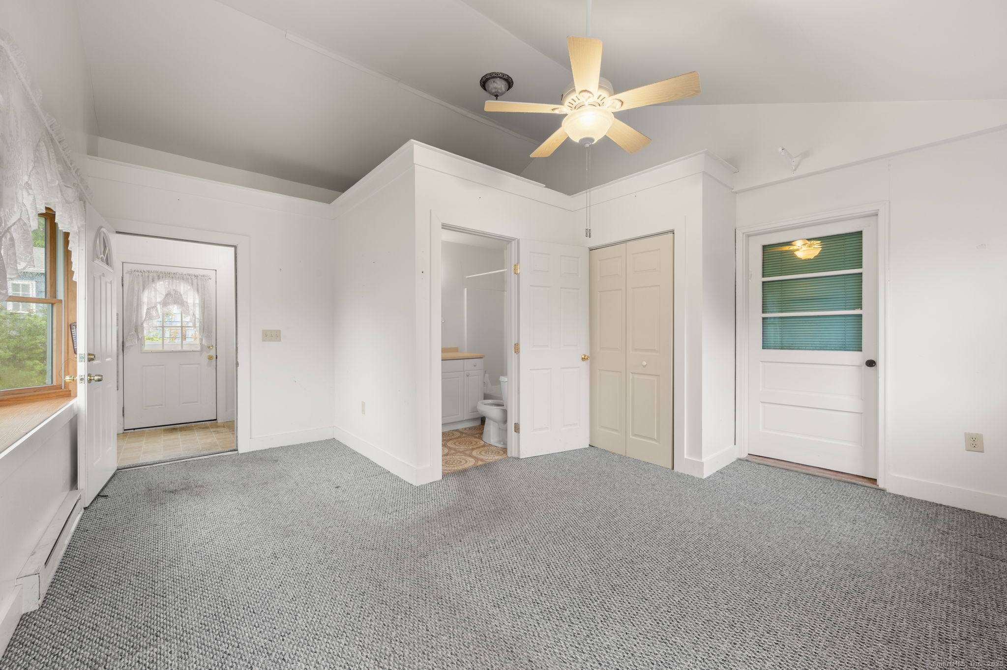 29 Longview Street, New London, Connecticut image 25