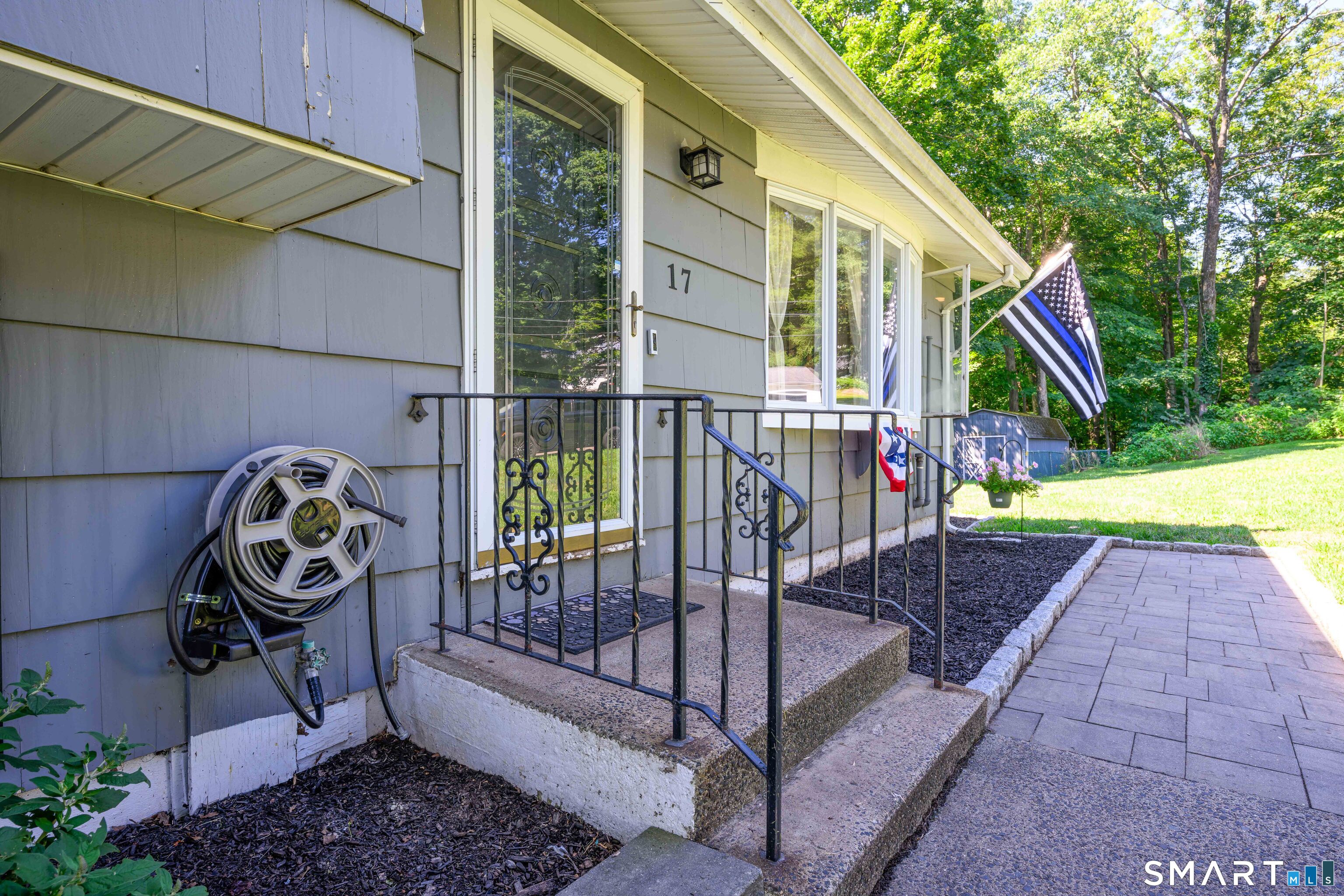 17 Julius Drive
