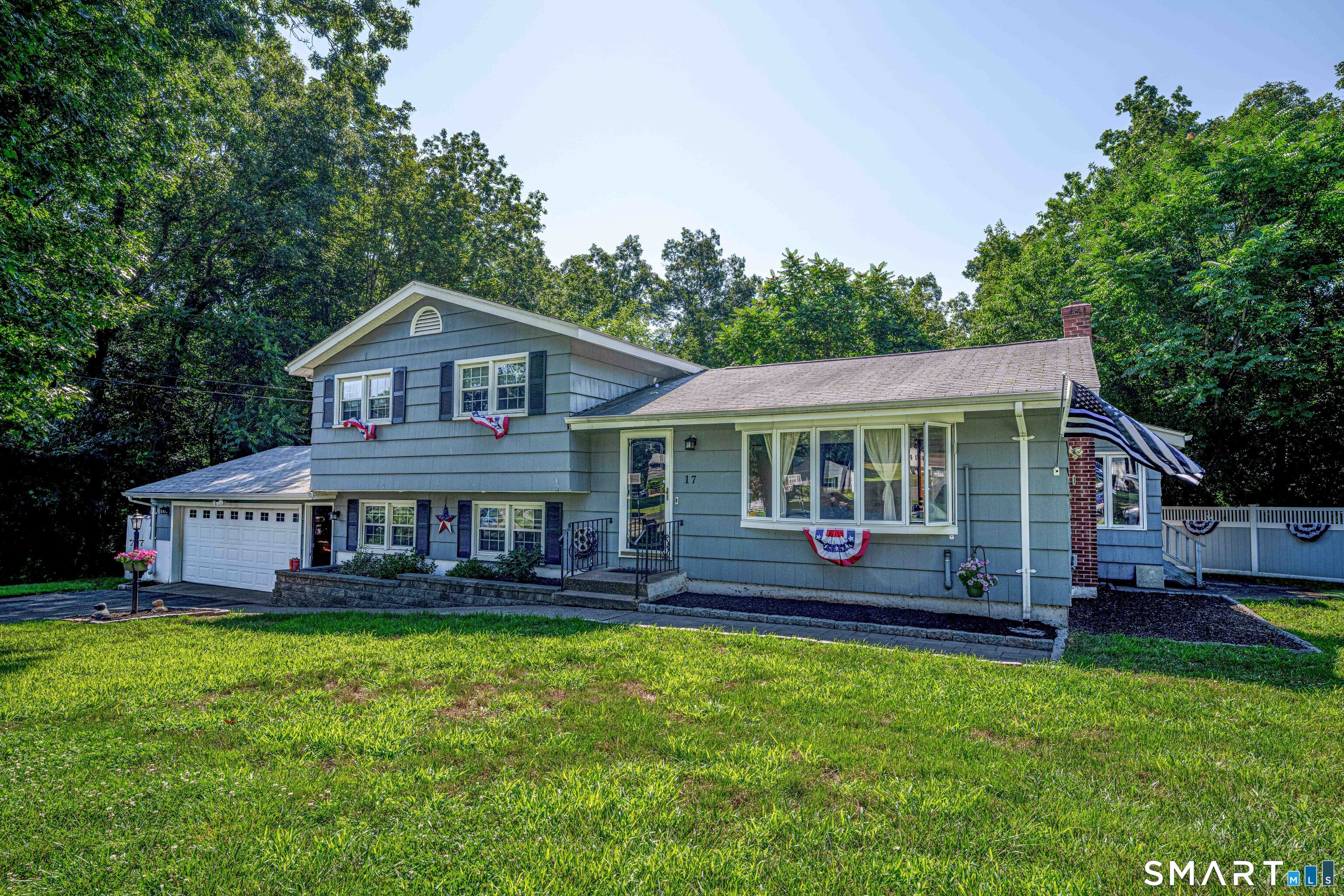 17 Julius Drive