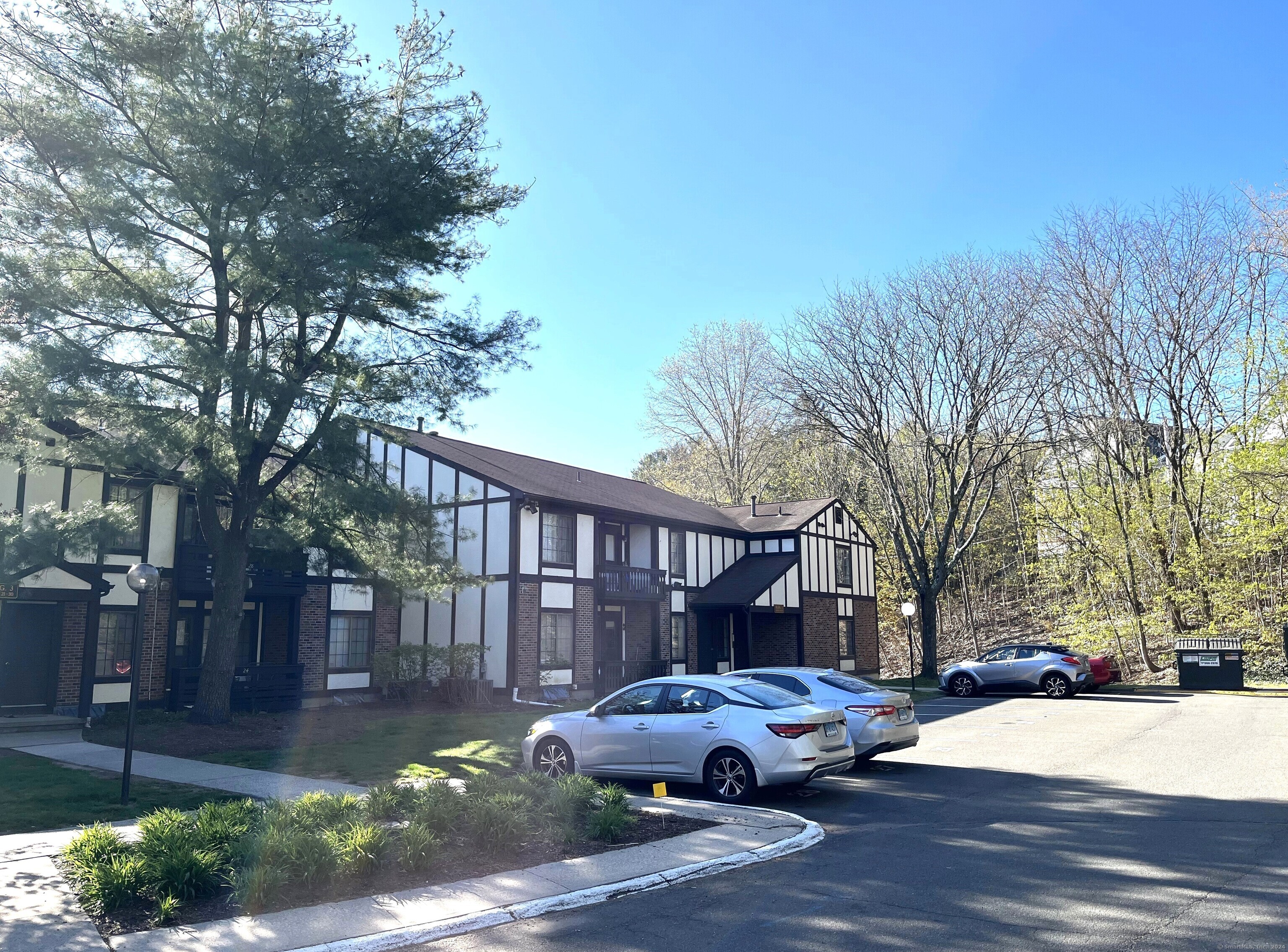 365 Mather Street 27