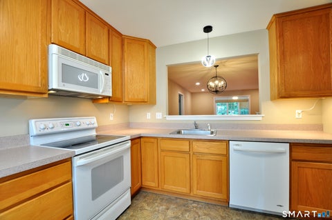 Tiny photo for 241 Kings Landing #241, Windsor, CT 06095 (MLS # 24193498)