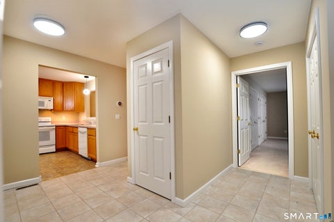 Tiny photo for 241 Kings Landing #241, Windsor, CT 06095 (MLS # 24193498)