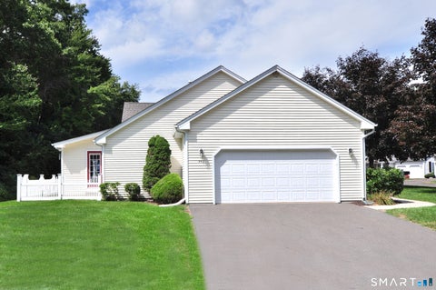 Tiny photo for 241 Kings Landing #241, Windsor, CT 06095 (MLS # 24193498)