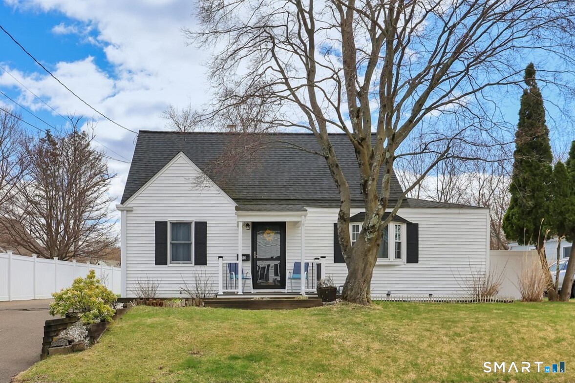 20 Nassau Circle