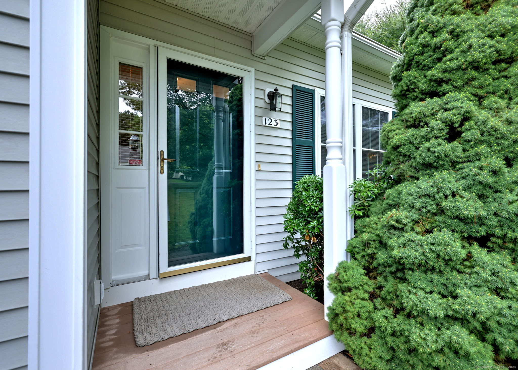 123 Meadow Brook Road 123