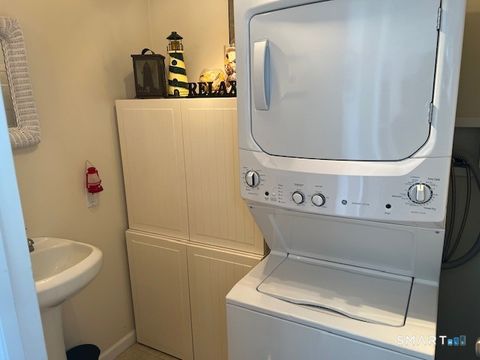 Tiny photo for 51 W Lake Avenue, Guilford, CT 06437 (MLS # 24149267)