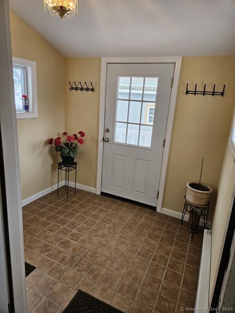 MLS: 24069523
