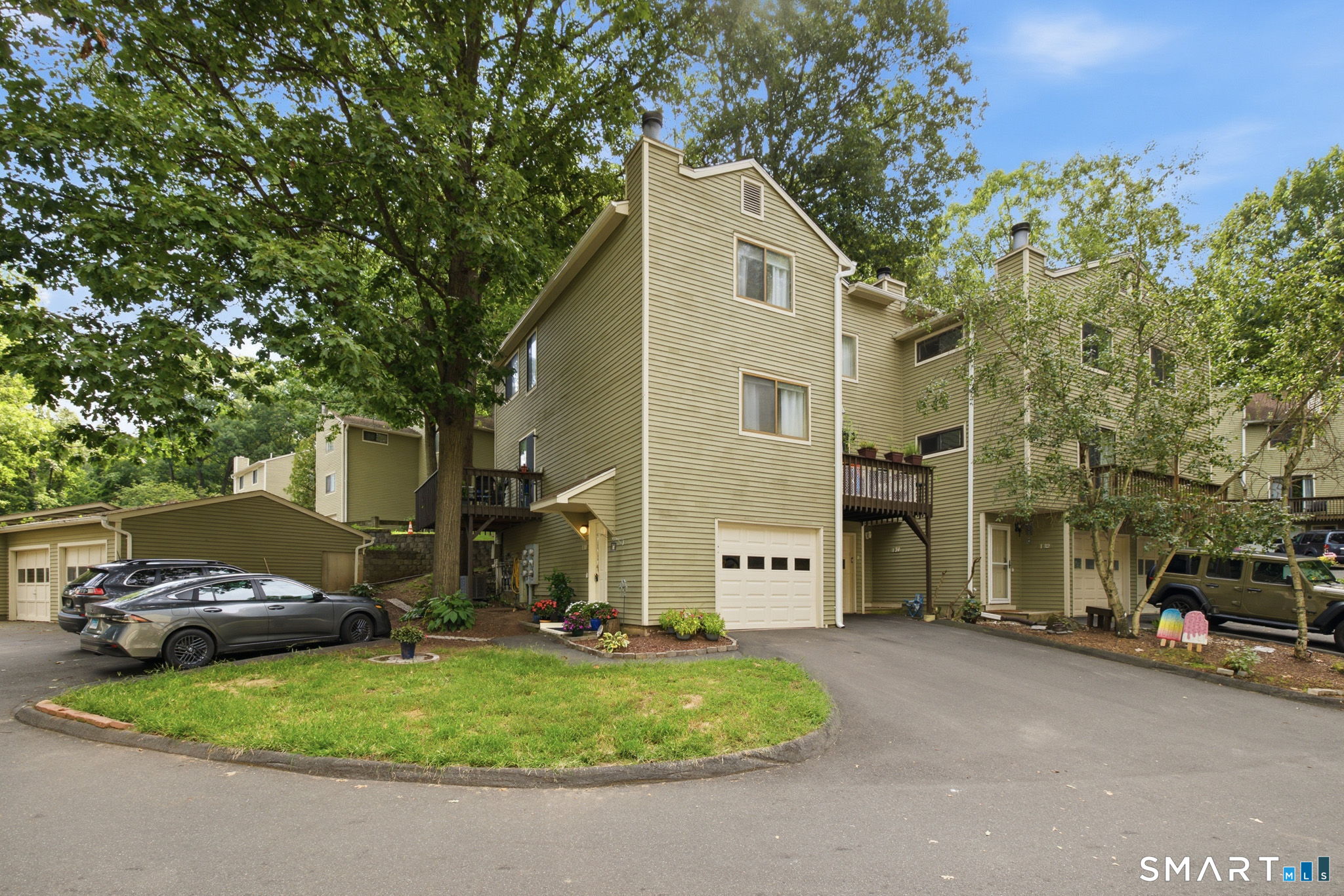40 Foxon Hill Road I30
