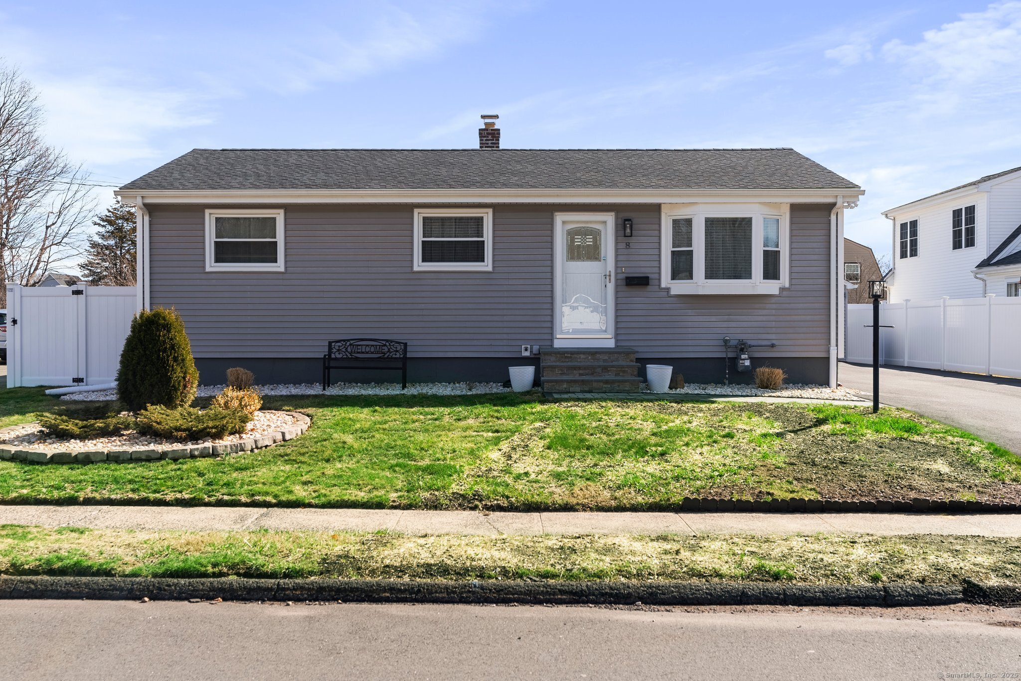 8 Hemingway Street, Plainville, Connecticut image 1