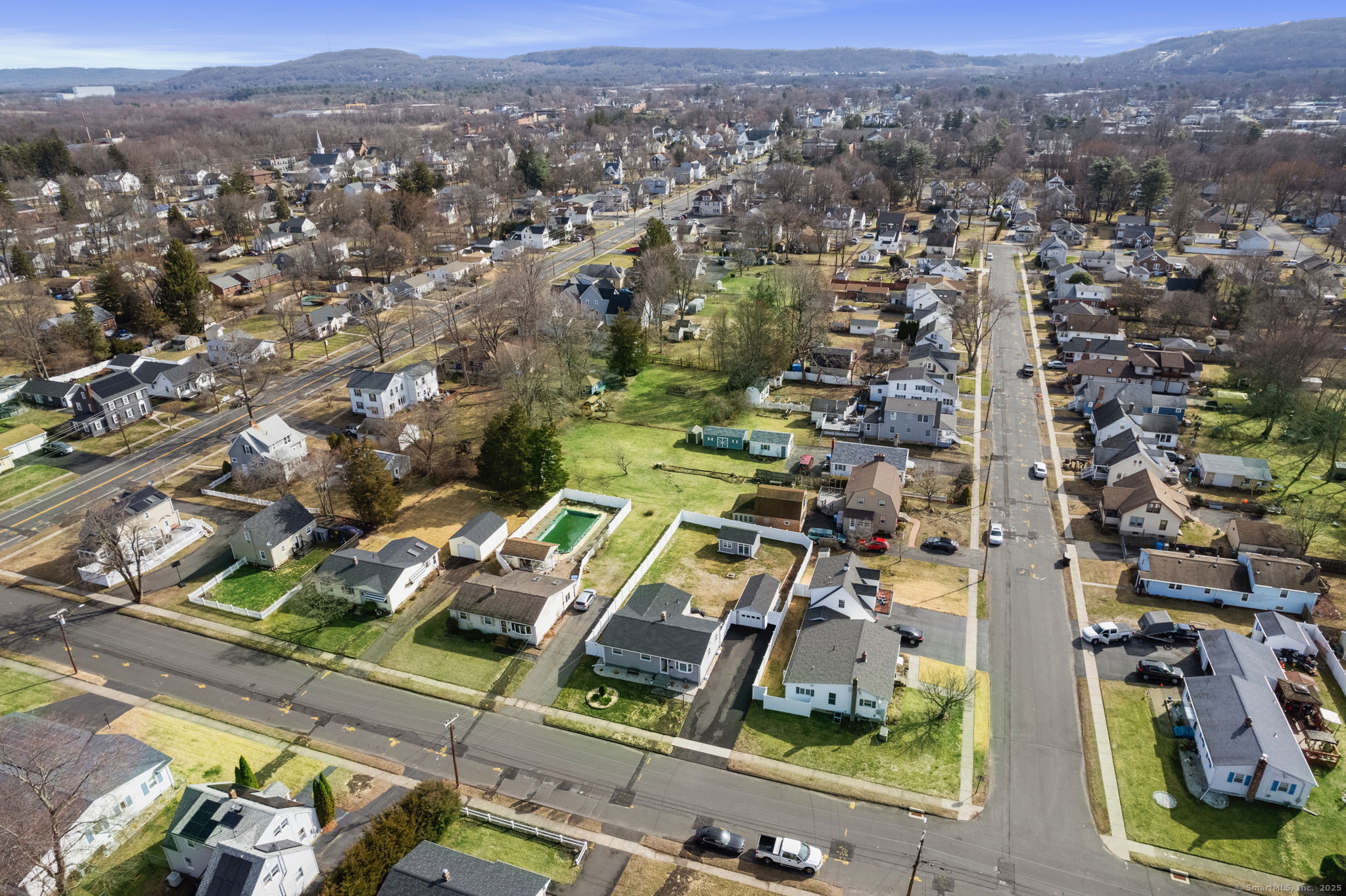 8 Hemingway Street, Plainville, Connecticut image 34