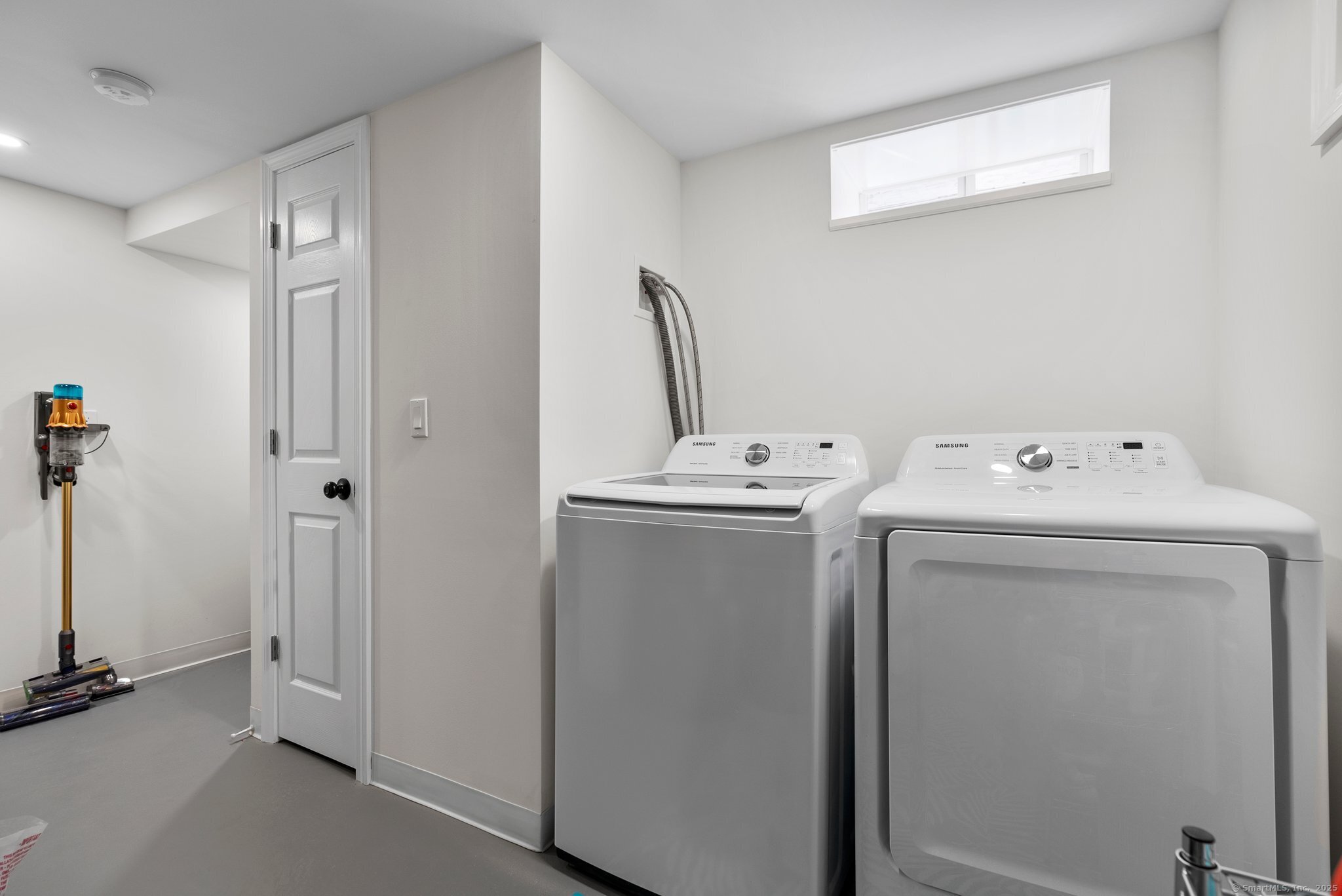 8 Hemingway Street, Plainville, Connecticut image 31