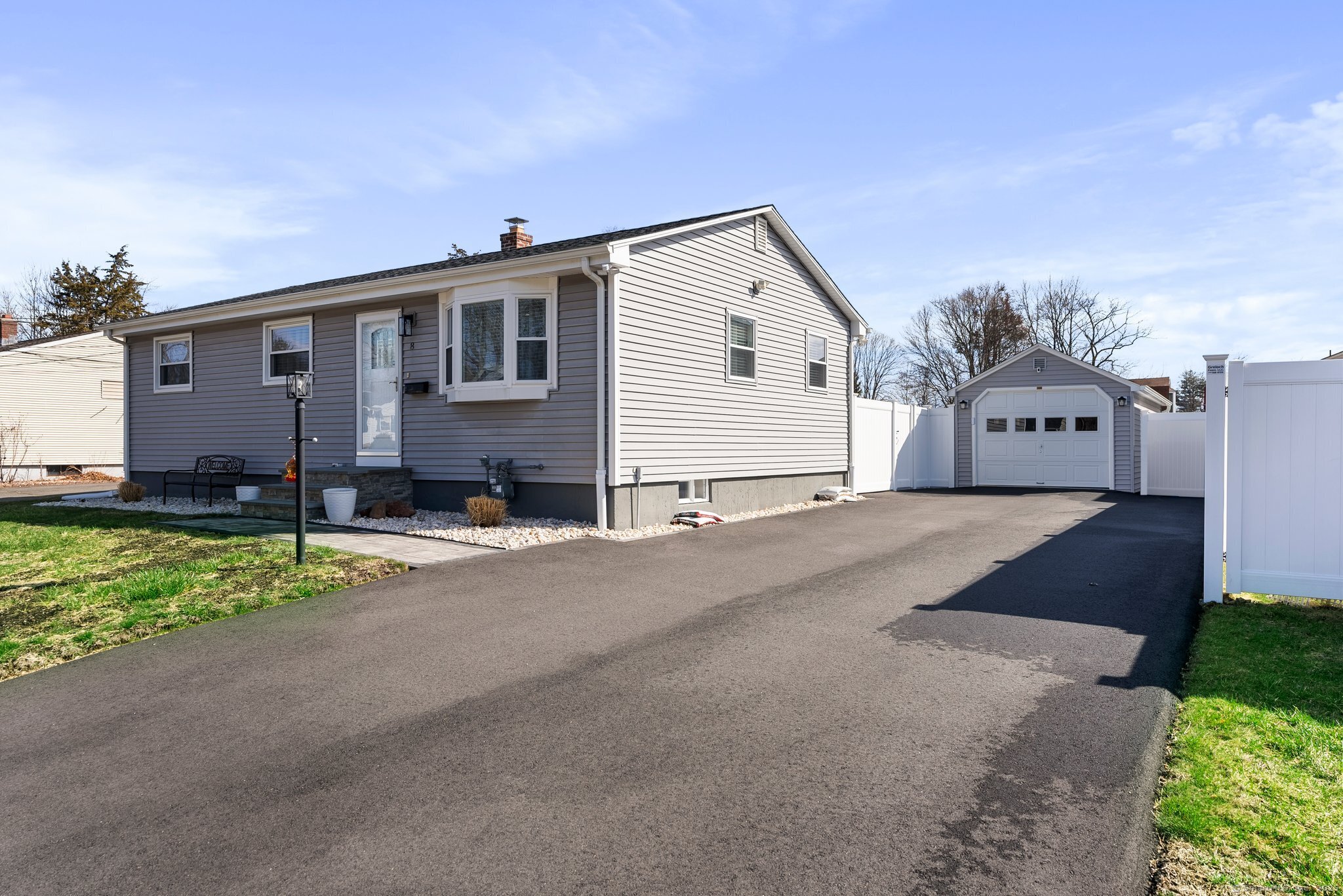 8 Hemingway Street, Plainville, Connecticut image 3