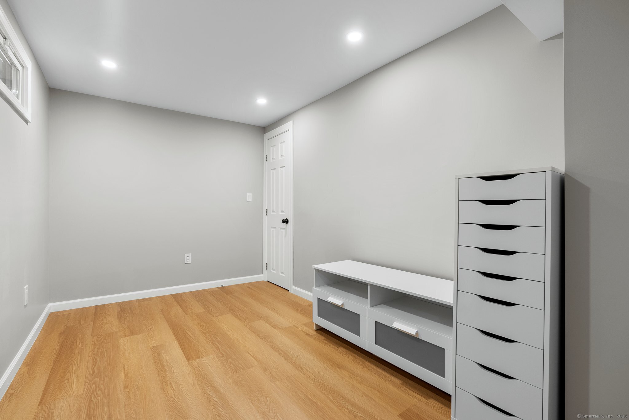 8 Hemingway Street, Plainville, Connecticut image 24