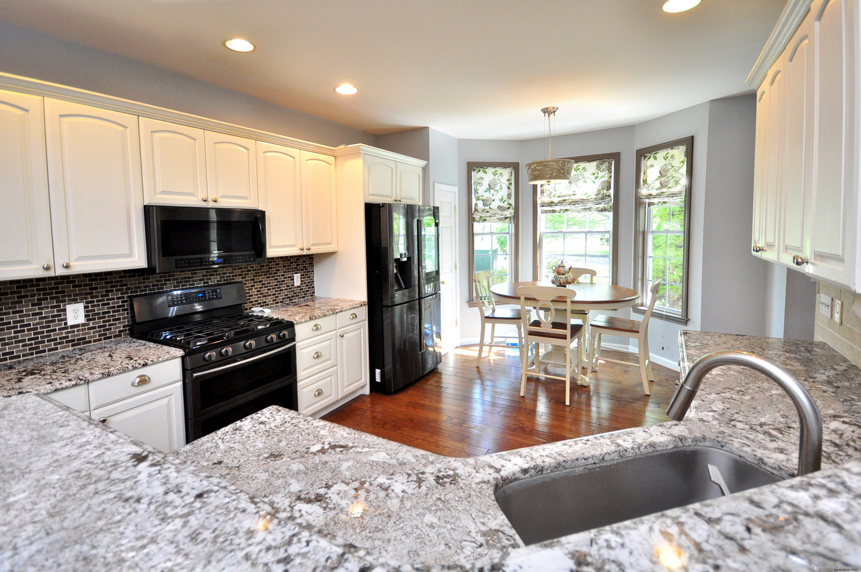 6 Brookside Drive #6, Middlebury, Connecticut image 17