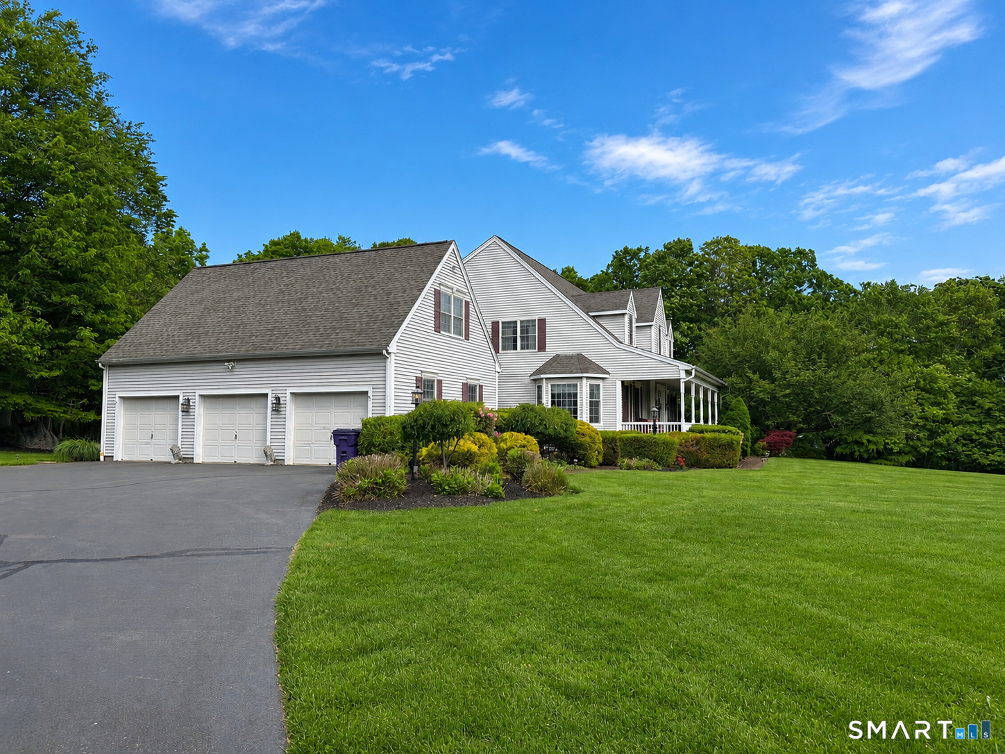 10 Isabell Drive