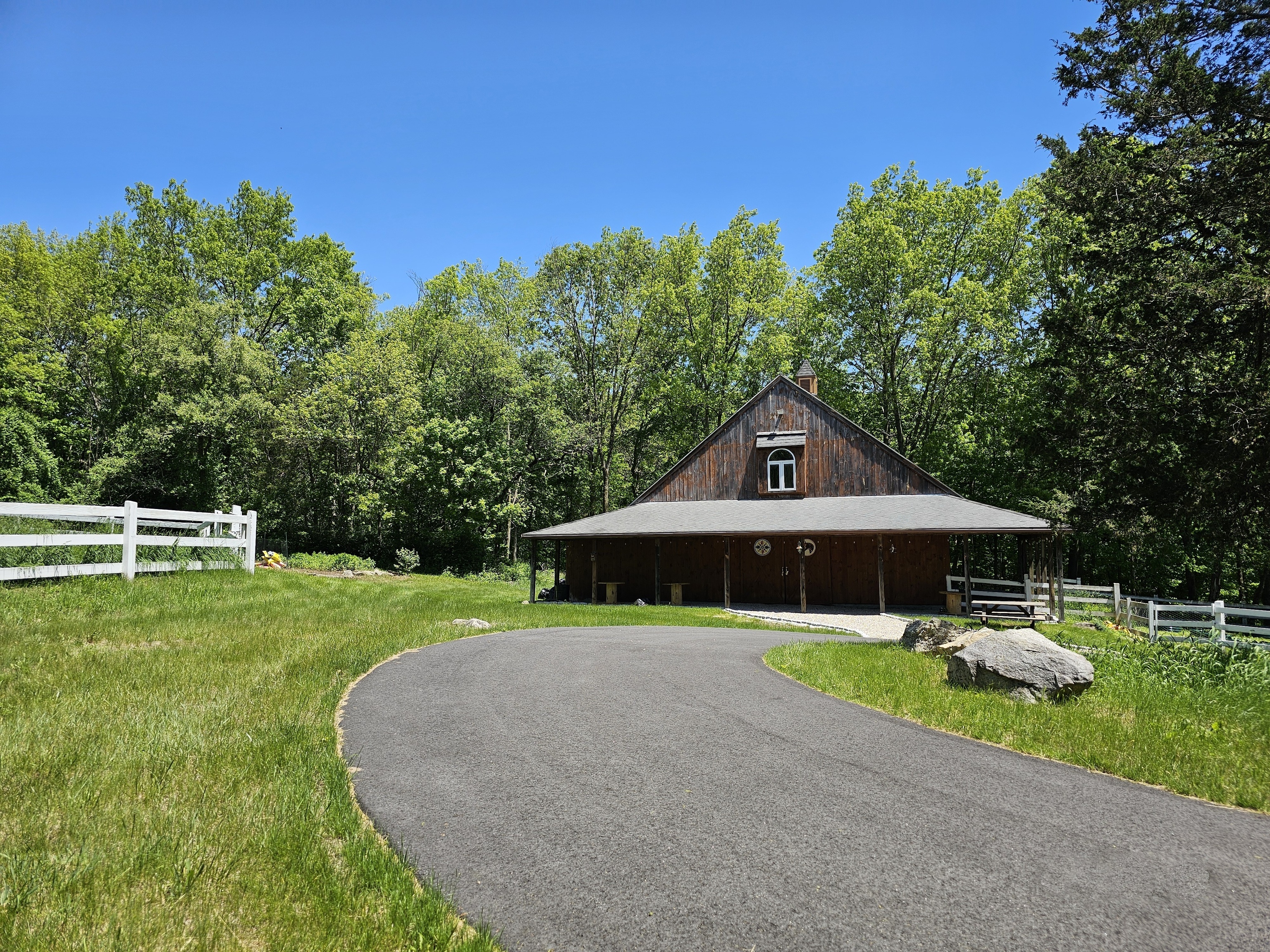 819 Main Street North