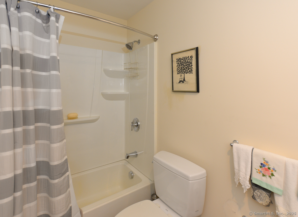 133 Heritage Village #B, Southbury, Connecticut image 17