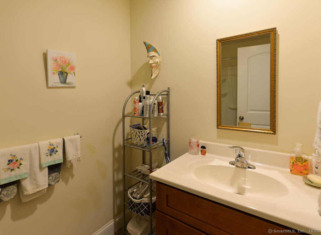 133 Heritage Village #B, Southbury, Connecticut image 16