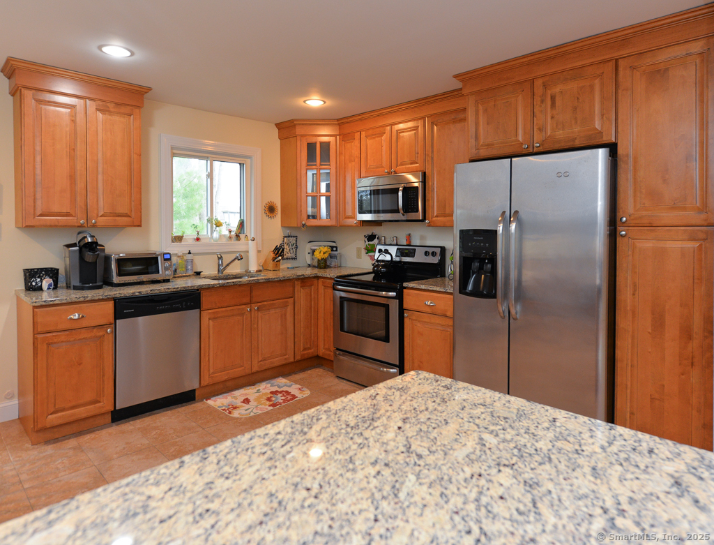 133 Heritage Village #B, Southbury, Connecticut image 5