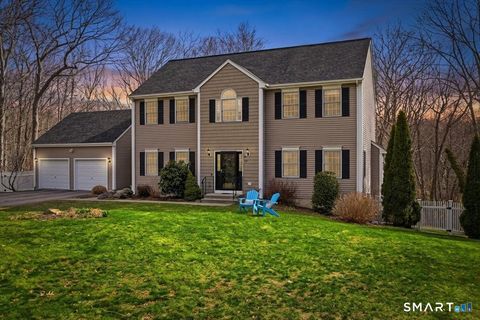 99 Sleepy Hollow Road East Lyme CT 06357