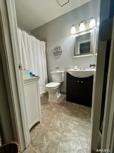Tiny photo for 1 Forest Glen Circle #6, Middletown, CT 06457 (MLS # 24215771)
