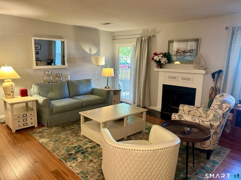 Tiny photo for 1 Forest Glen Circle #6, Middletown, CT 06457 (MLS # 24215771)