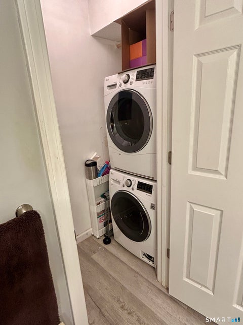Tiny photo for 1 Forest Glen Circle #6, Middletown, CT 06457 (MLS # 24215771)