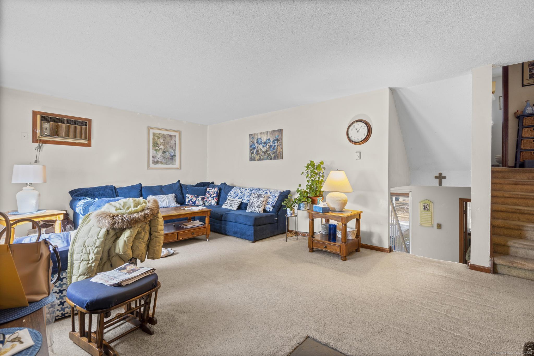 55 Bentwood Drive #APT 5, Waterbury, Connecticut image 4