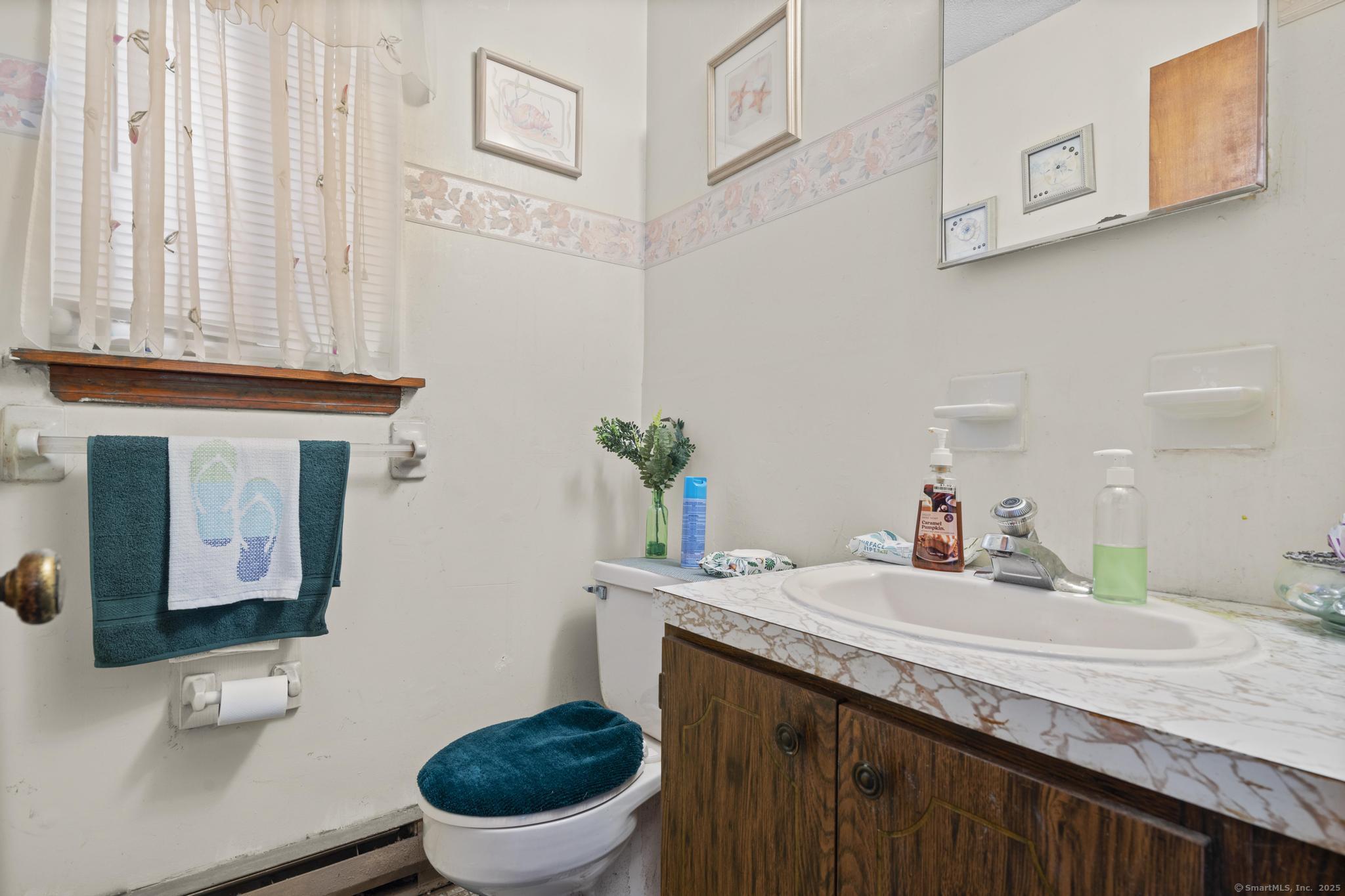 55 Bentwood Drive #APT 5, Waterbury, Connecticut image 6