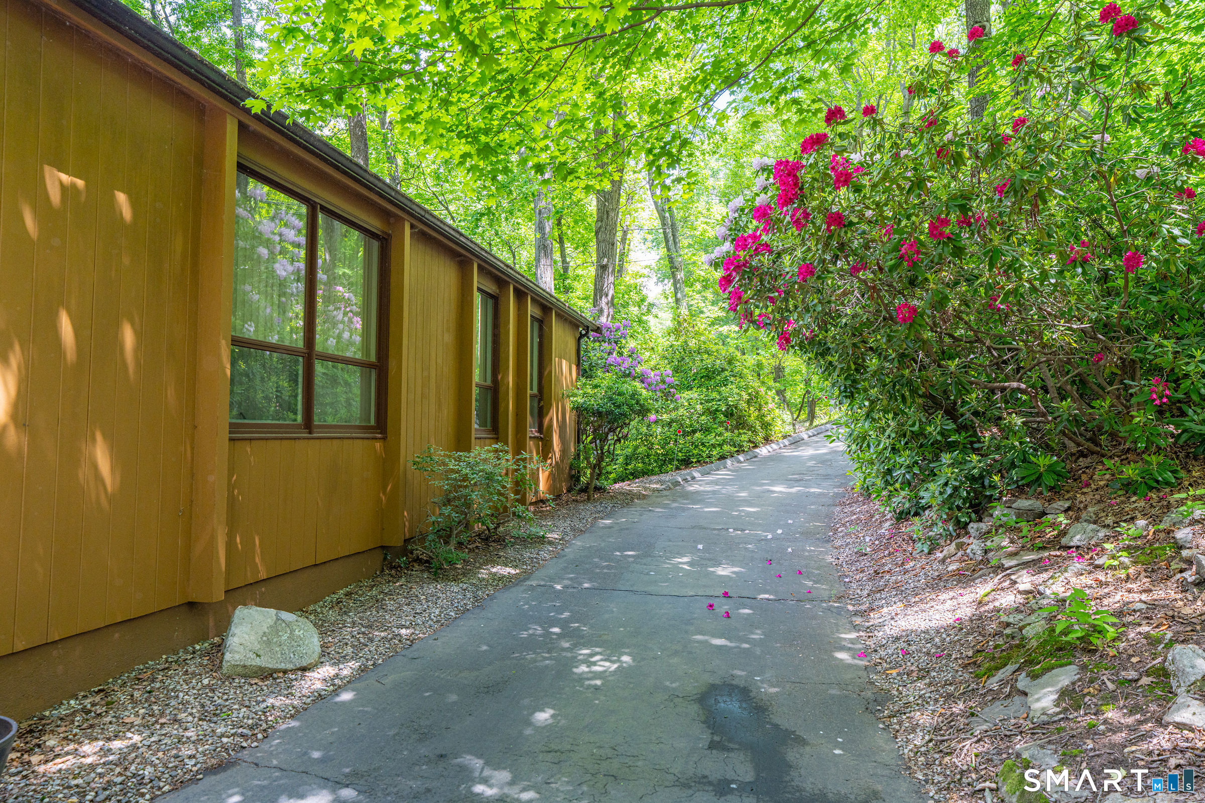 222 Box Mountain Drive