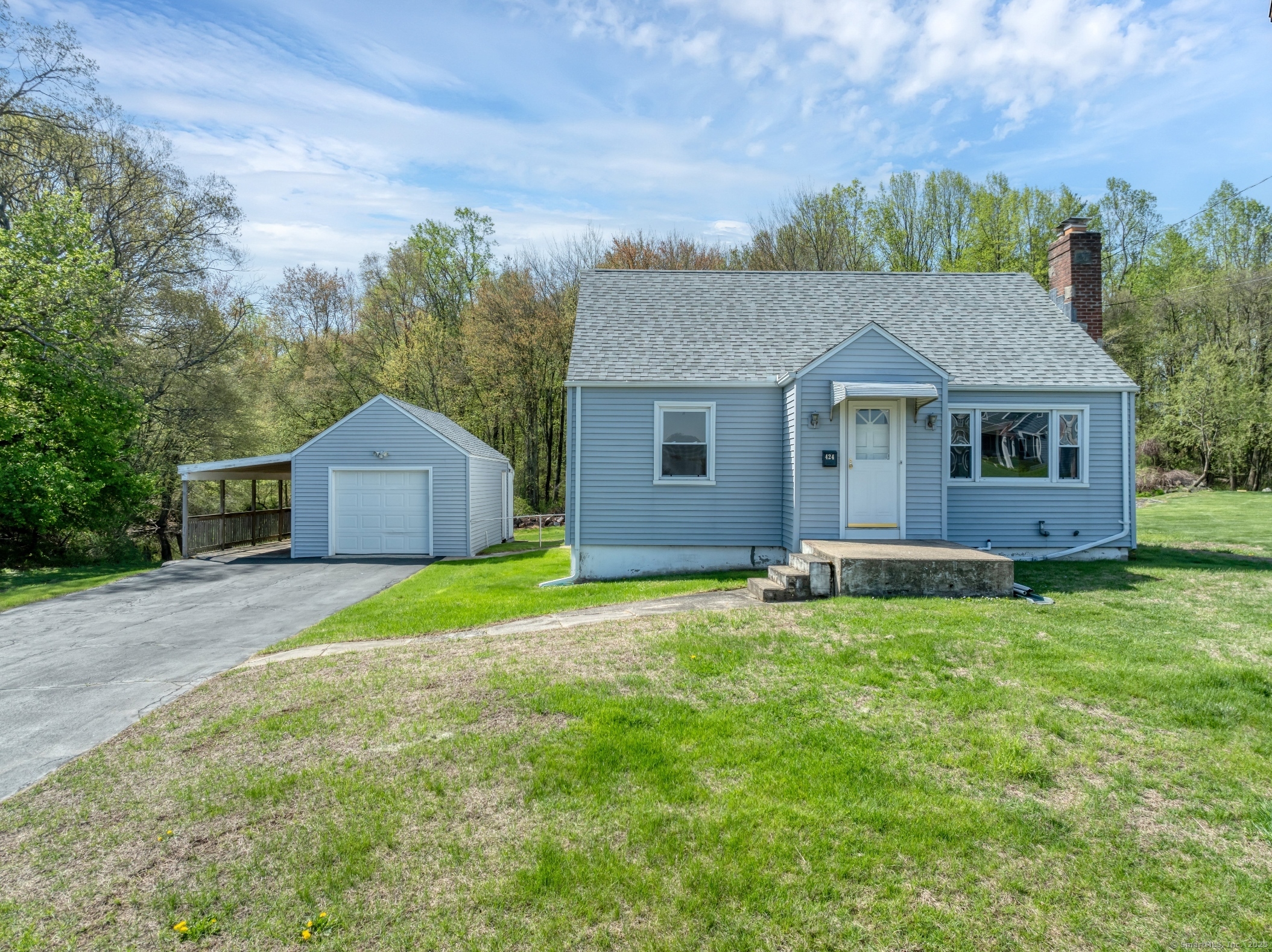 Property for Sale at Waverly Road, Shelton, Connecticut - Bedrooms: 4 
Bathrooms: 2 
Rooms: 6  - $398,999