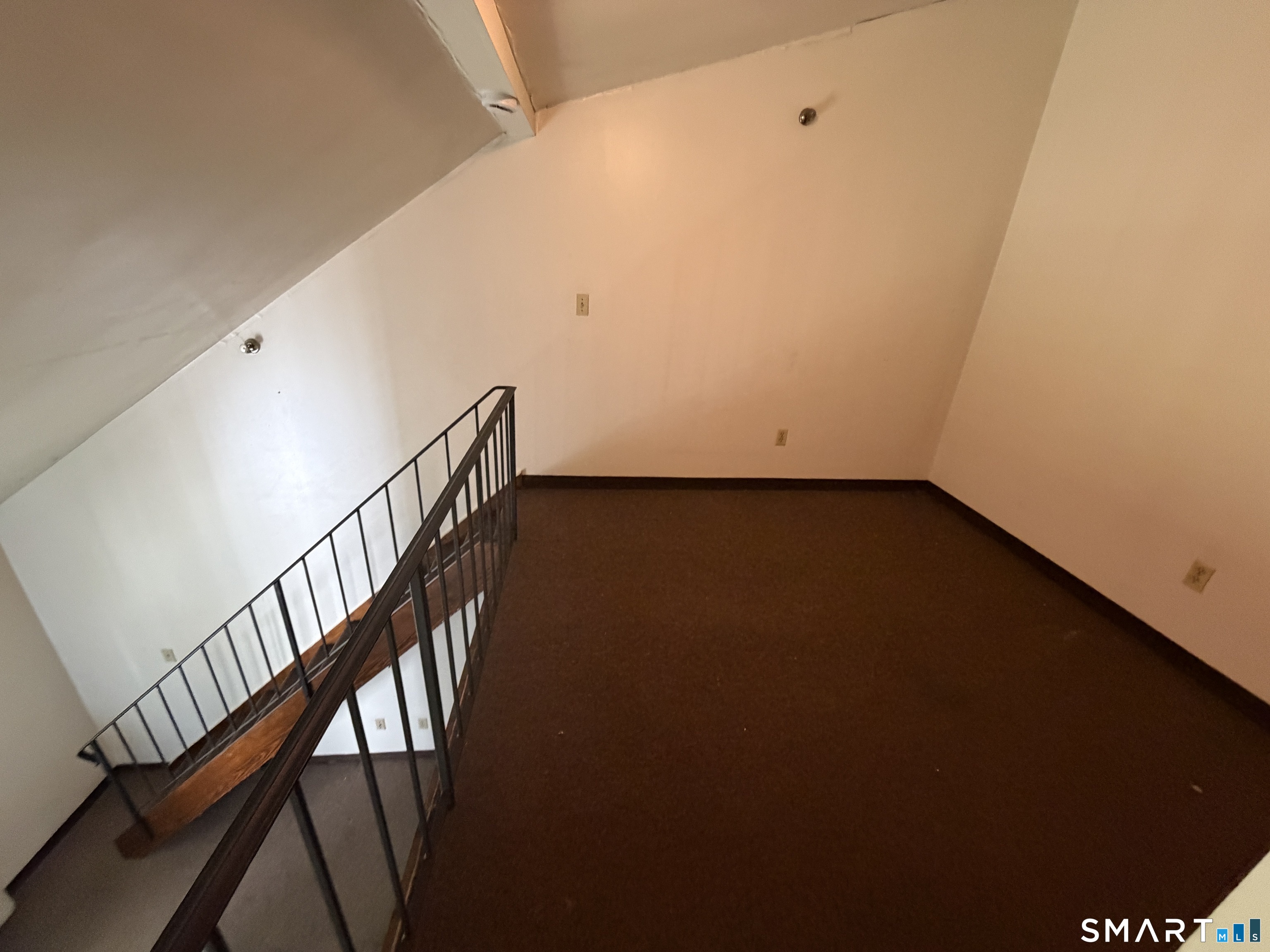 371 Woodford Avenue