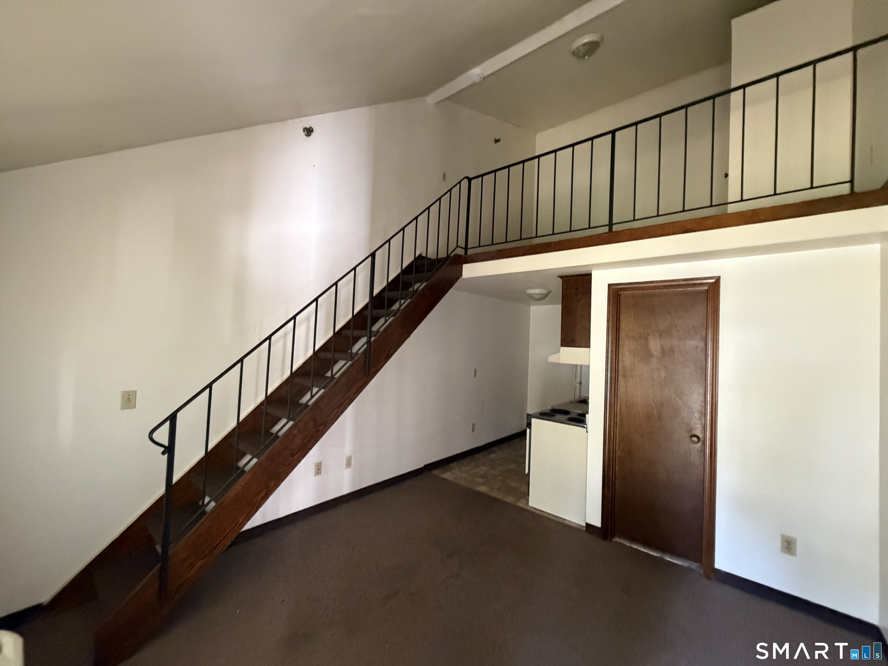 371 Woodford Avenue