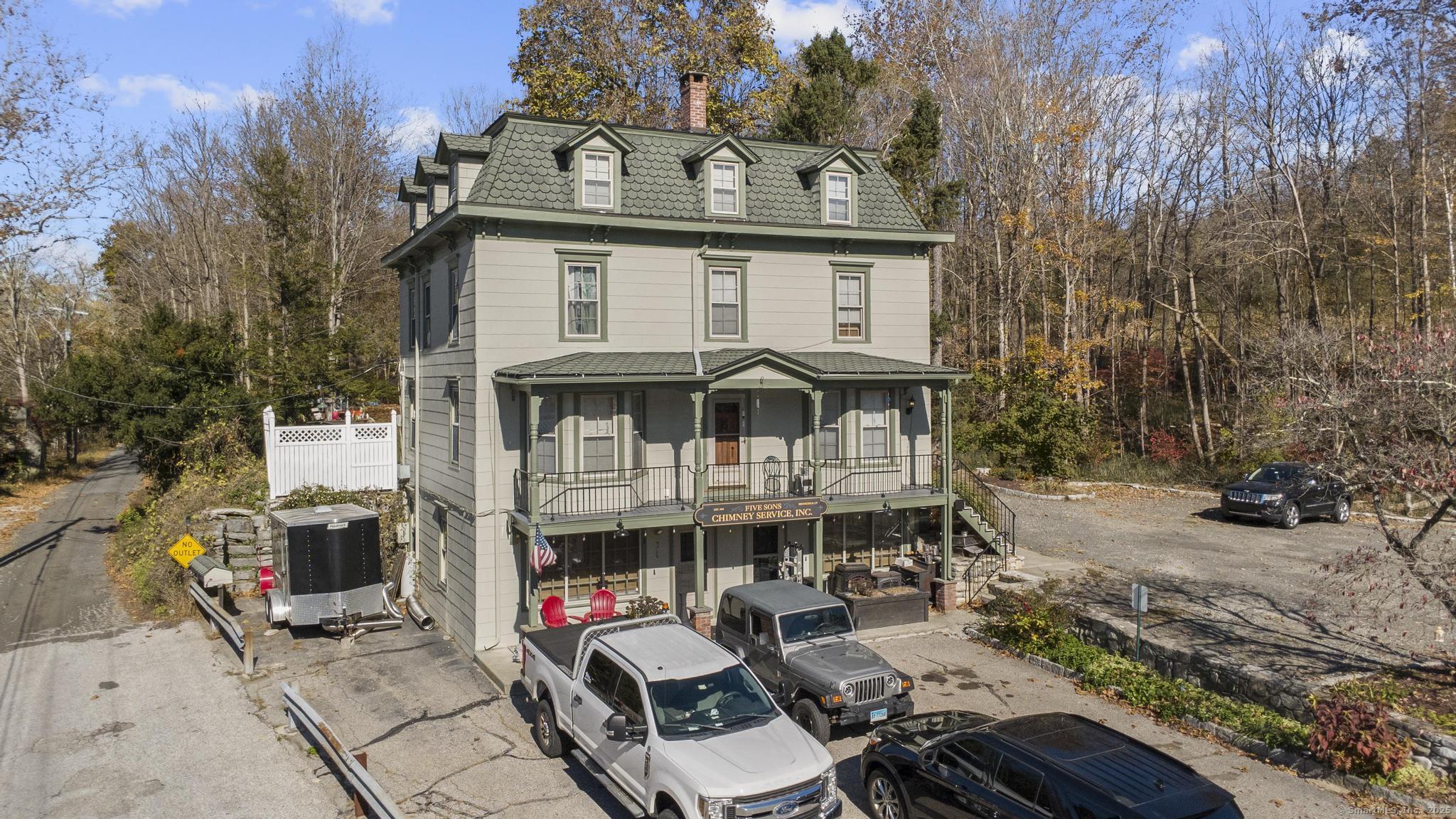 1 Tucks Road
