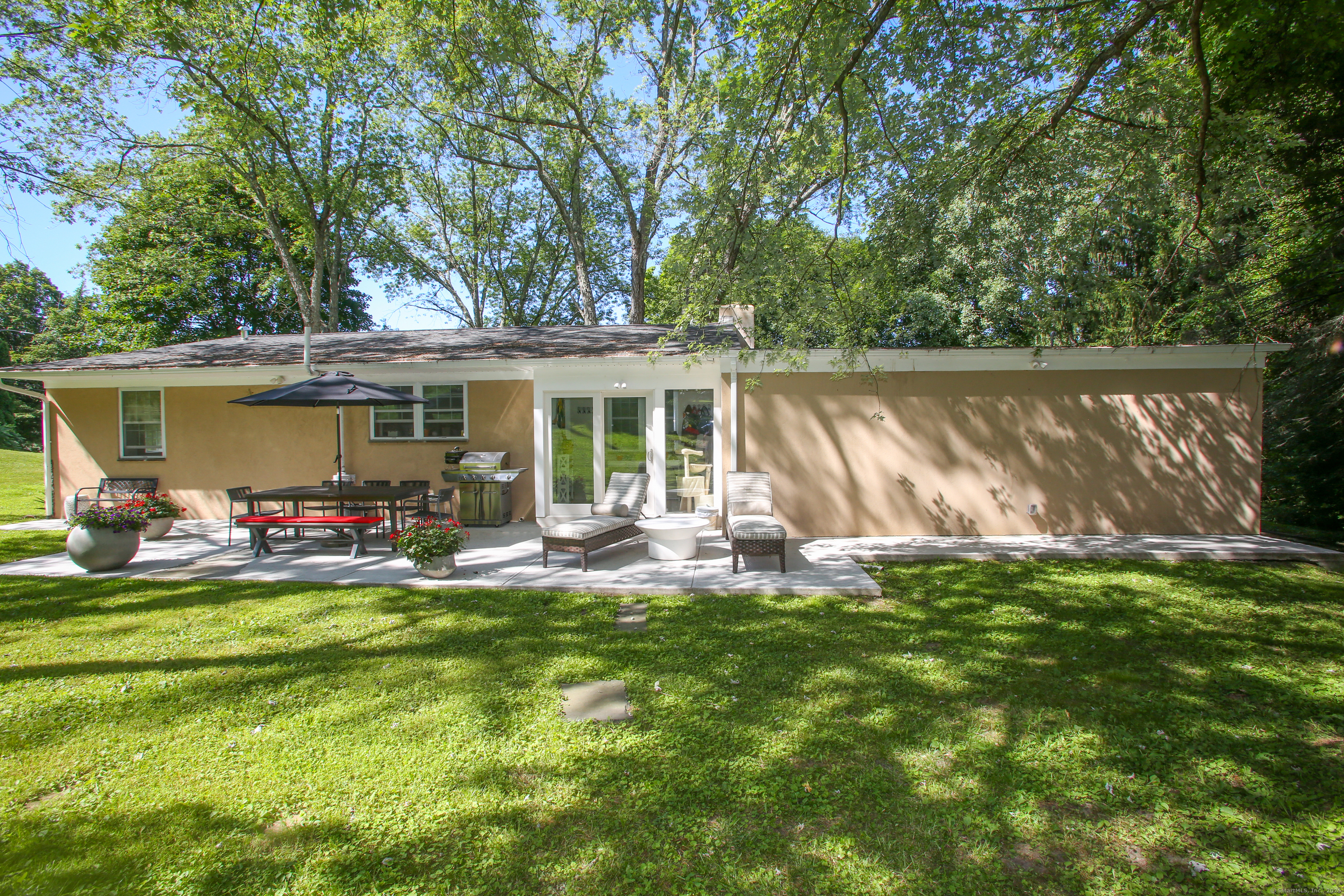 2 Chatfield Road