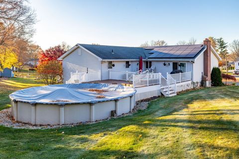 A home in Newington