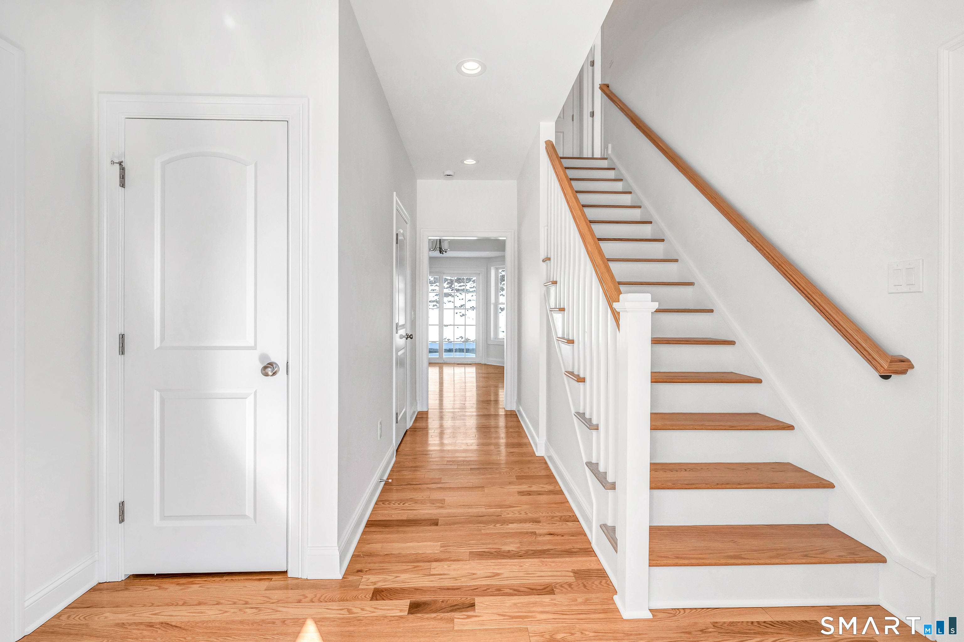 28 Hunting Ridge Road