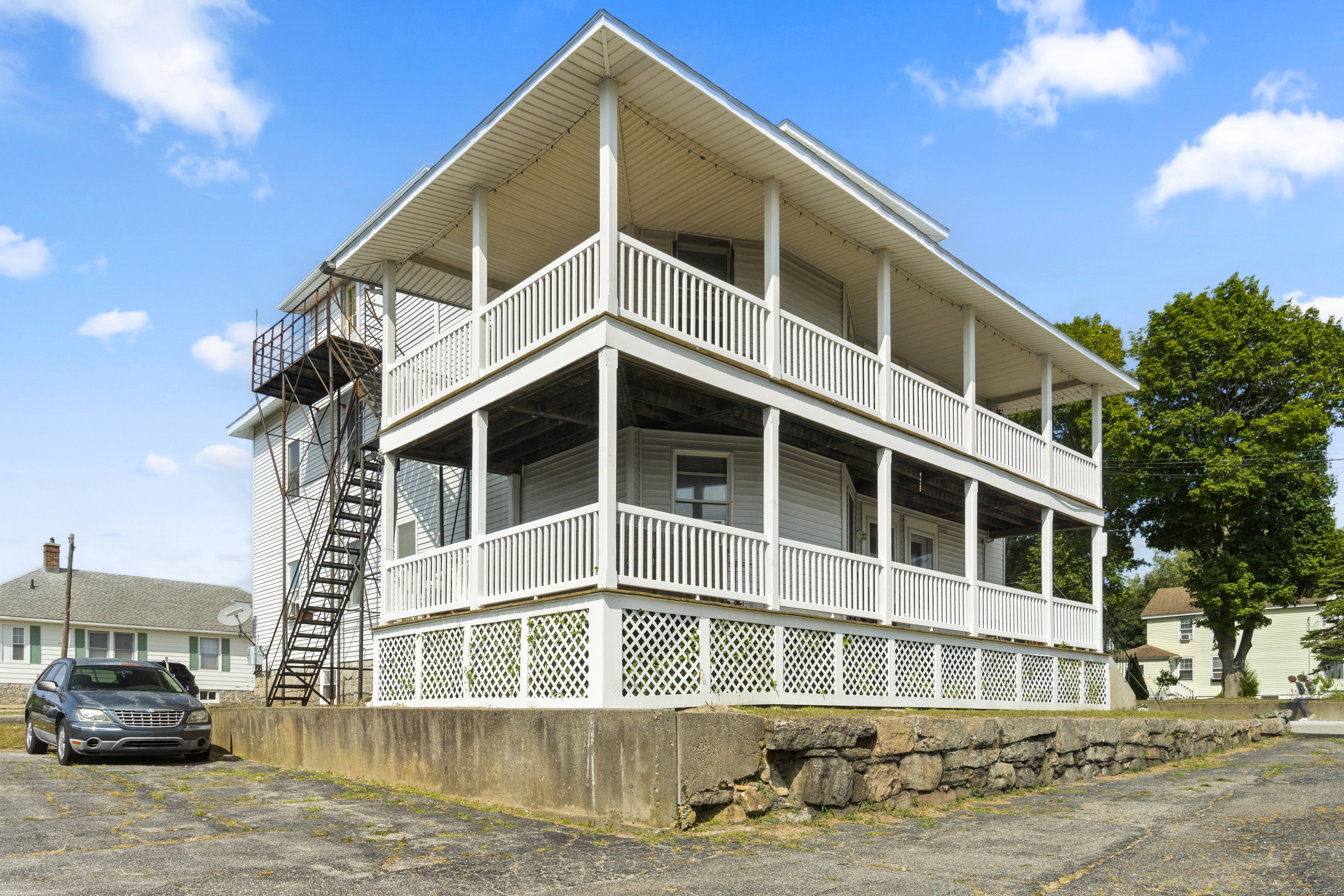 18 Hamilton Avenue