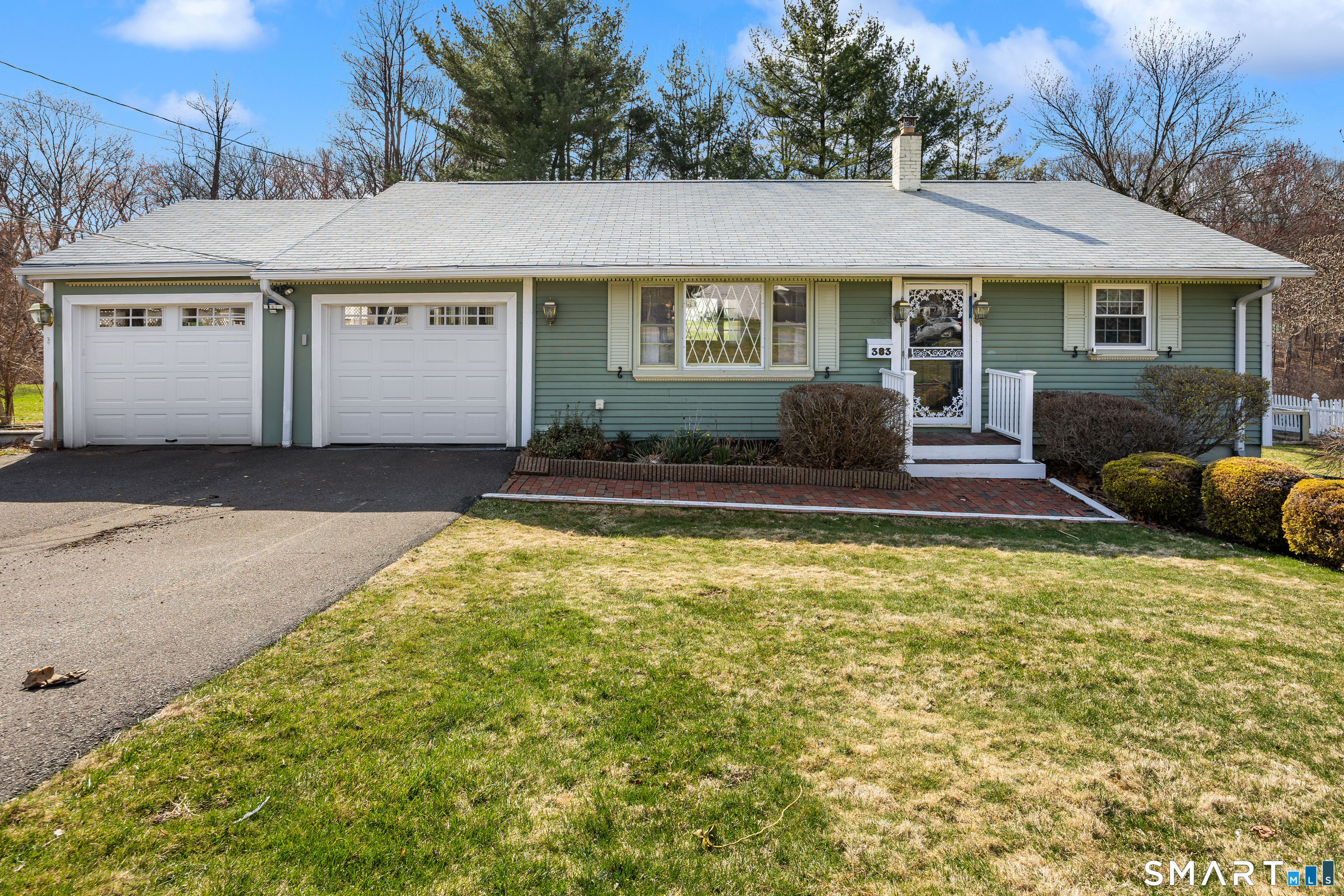 383 Lincoln Drive